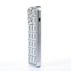 Husa iPhone 13 Pro Casey Studios Squared Up - Silver Silver