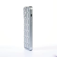 Husa iPhone 13 Pro Max Casey Studios Squared Up - Silver Silver